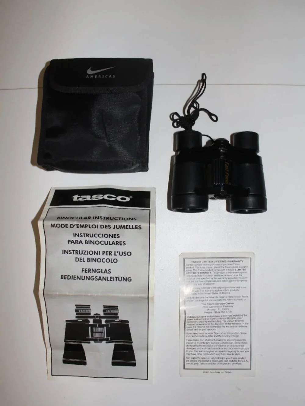 NIKE Vintage Tasco Fast Focus Binoculars 4 X 30 mm Black W/ Carrying Case